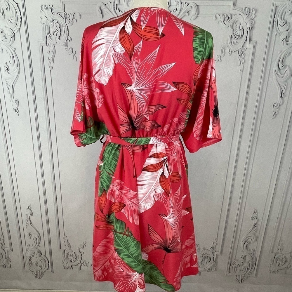Tropical Print Dolman Sleeve Plunging Neck Belted Dress - Picture 7 of 9